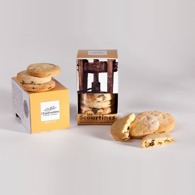 Scourtines, biscuit aux olives vertes confites, citron confit et noisettes